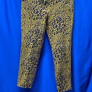 Crop pants; 7thAve by NewYork&Co; Size 8